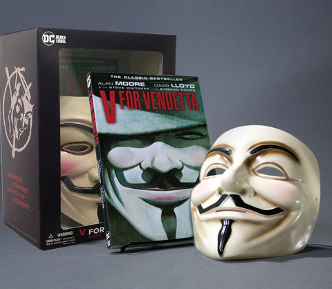 V FOR VEN BOOK AND MASK SET